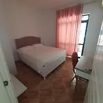 Villa-hotel Ludianna * Golem (Tirana)